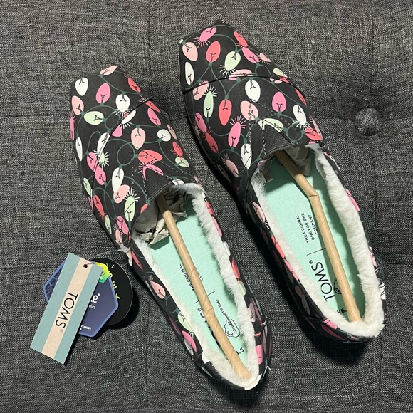 BNWT! Toms Women’s Alpargata Slipper - Size 6.5 - Glow in the Dark! - Picture 1 of 6